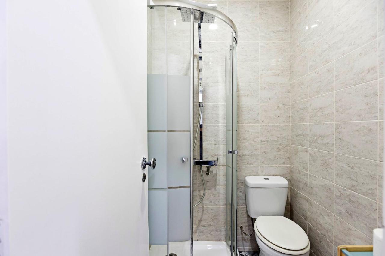 Amazing Apartment In Downtown Porto By Lovelystay Luaran gambar